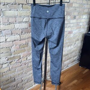 Lululemon Grey Mid-Rise Leggings